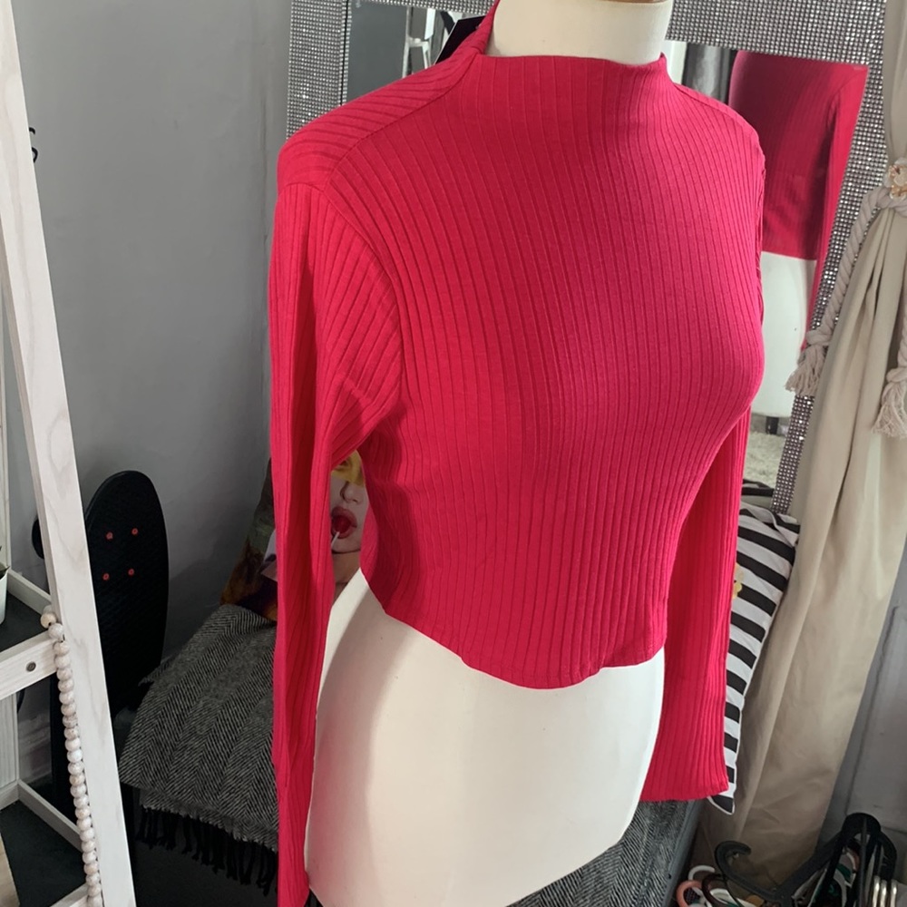 FashionNova | crop top size large - Picture 7 of 9